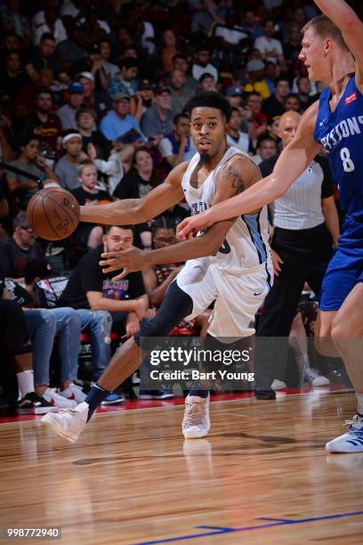 Stephens of the Memphis Grizzlies handles the ball against the Detroit Pistons during the 2018 Las Vegas Summer League on July 7, 2018 at the Cox...