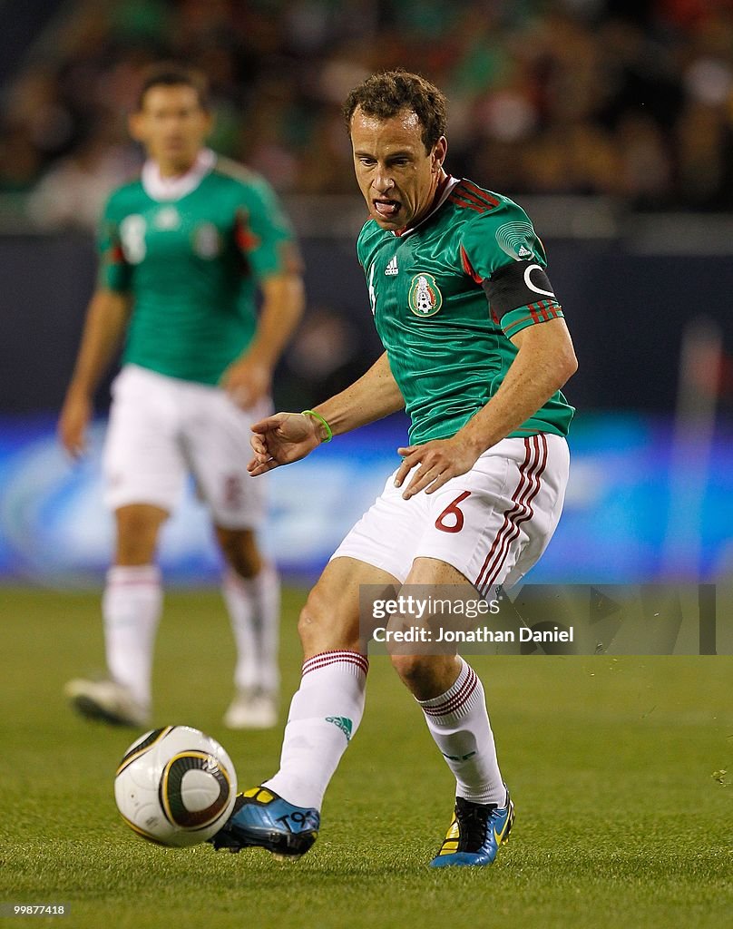 Senegal v Mexico