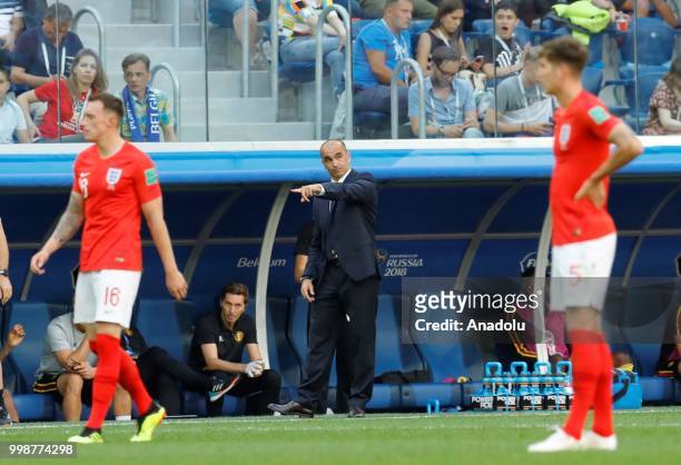 Head coach of Belgium Roberto Martinez gives tactics to his players during the 2018 FIFA World Cup 3rd place match between Belgium and England at the...