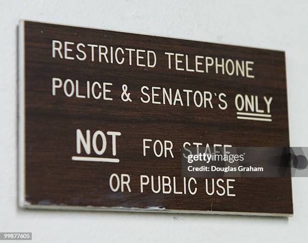 Sign in the U.S. Capitol subway station has Senators misspelled.