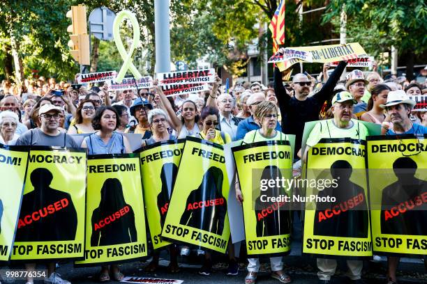 Demonstration of Independence political parties and independence assosiations against the catalan political prisoners and exiled by Spanish judges in...