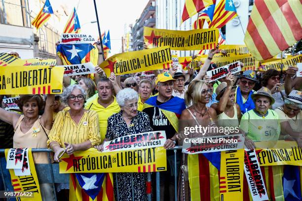 Demonstration of Independence political parties and independence assosiations against the catalan political prisoners and exiled by Spanish judges in...