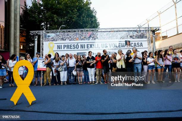 Families of political prisoners and exileds during the demonstration of Independence political parties and independence assosiations against the...
