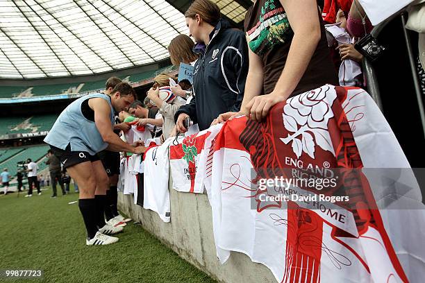 Olly Barkley signs autographs during an England open training session held at Twickenham on May 18, 2010 in Twickenham, England.