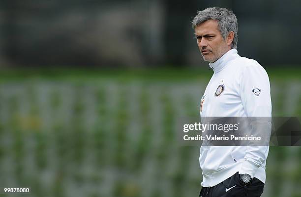 Internazionale Milano head coach Jose Mourinho attends an FC Internazionale Milano training session during a media open day on May 18, 2010 in...