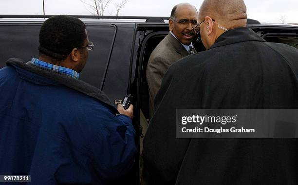 Lt. Governor of the State of Maryland, Michael S. Steele answers Washington Post reporter Hamil Harris one last question as he heads to his next...