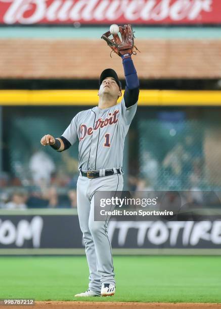 Detroit Tigers shortstop Jose Iglesias catches a sacrifice fly by Houston Astros first baseman Yuli Gurriel in the bottom of the third inning during...