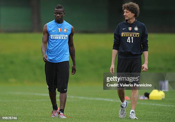Mario Balotelli of FC Internazionale Milano attends an FC Internazionale Milano training session during a media open day on May 18, 2010 in Appiano...
