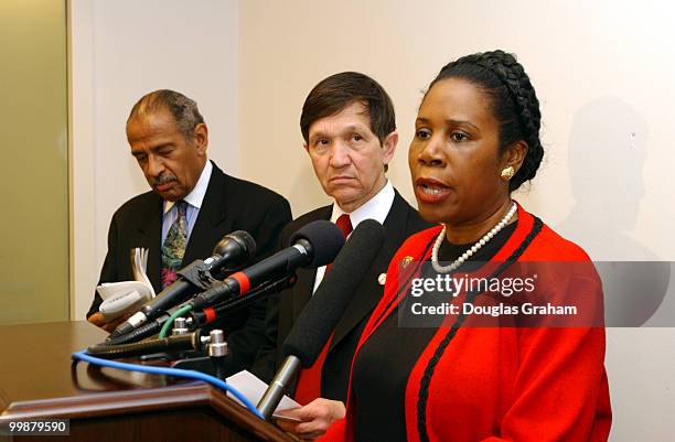 Sheila Jackson-Lee, D-Texas, Dennis J. Kucinich, D-OH., and John Conyers, D-MI., during the news conference on a third alternative to war....