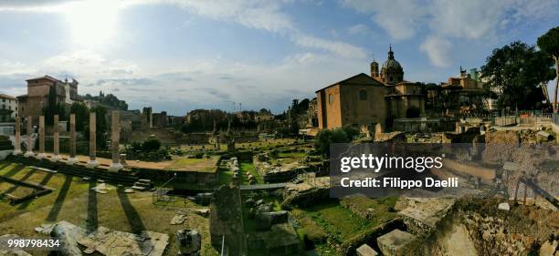 roma - fori imperiali - fori imperiali stock-fotos und bilder