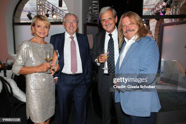 Uschi Glas, Erich Sixt, Dieter Hermann, Leslie Mandoki during the Mercedes-Benz reception at 'Klassik am Odeonsplatz' on July 14, 2018 in Munich,...