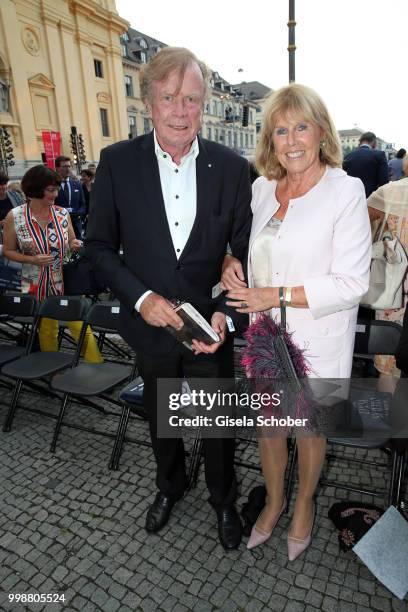 Prof. Bruno Reichart and his wife Elke Reichart during the Mercedes-Benz reception at 'Klassik am Odeonsplatz' on July 14, 2018 in Munich, Germany.