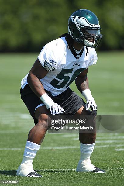 Linebacker Ernie Sims of the Philadelphia Eagles participates in drills during mini-camp practice on April 30, 2010 at the NovaCare Complex in...
