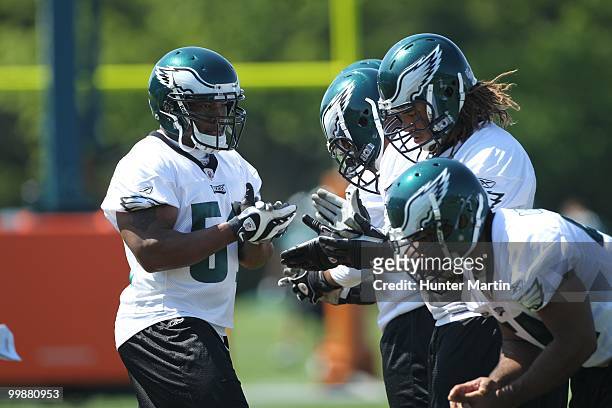 Linebacker Joe Mays of the Philadelphia Eagles participates in drills during mini-camp practice on April 30, 2010 at the NovaCare Complex in...