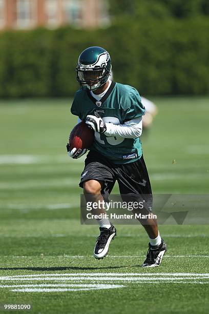 Wide receiver Jordan Norwood of the Philadelphia Eagles participates in drills during mini-camp practice on April 30, 2010 at the NovaCare Complex in...
