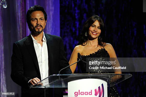 Actor Benjamin Bratt and actress Sofia Vergara onstage at the 21st Annual GLAAD Media Awards held at Hyatt Regency Century Plaza Hotel on April 17,...