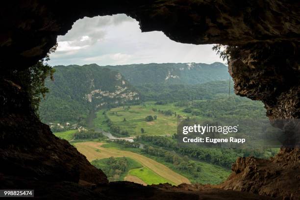 cueva ventana, puerto rico - cueva stockfoto's en -beelden