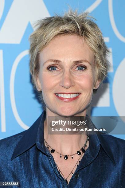 Actress Jane Lynch attends the 2010 FOX Upfront after party at Wollman Rink, Central Park on May 17, 2010 in New York City.