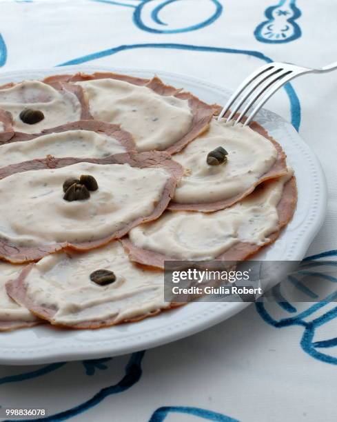 vitello tonnato - giulia stockfoto's en -beelden