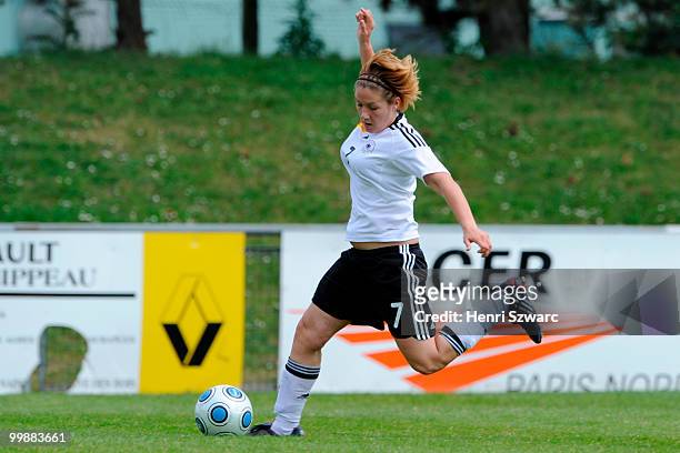 Michelle Worner of Germany runs with the ball during the U16 Women international friendly match between France and Germany at Parc des Sports stadium...