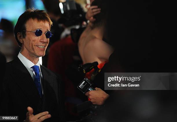 Bee Gees member Robin Gibb attends the World Music Awards 2010 at the Sporting Club on May 18, 2010 in Monte Carlo, Monaco.