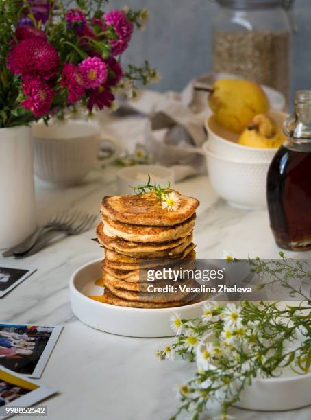 healthy oat & banana pancakes - side salad stock pictures, royalty-free photos & images