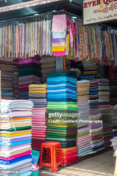 myanmar: bogyoke aung san market - sprawling stock pictures, royalty-free photos & images