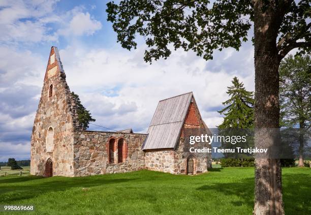 ancient roofless church ruins on a beautiful sunny mid-summer day in finland - teemu tretjakov fotografías e imágenes de stock