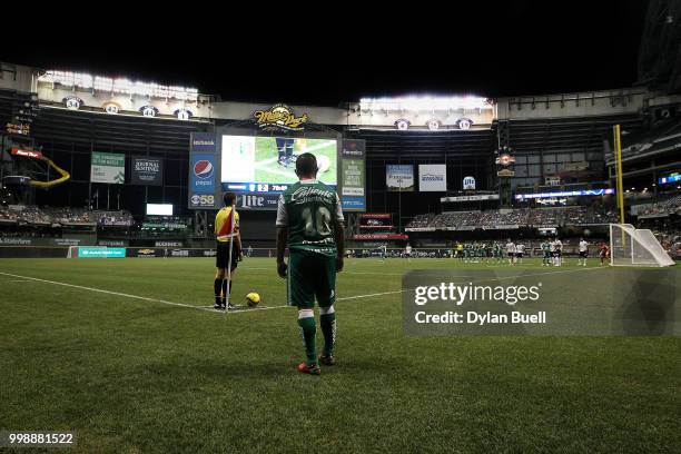 Luis Montes of Club Leon lines up a corner kick in the second half against CF Pachuca at Miller Park on July 11, 2018 in Milwaukee, Wisconsin.