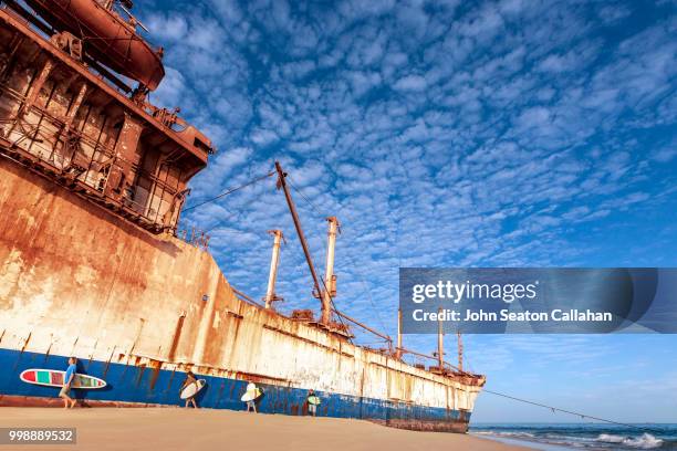 mauritania, shipwreck in the atlantic ocean - seaton stockfoto's en -beelden