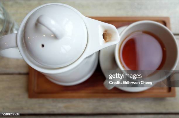 black tea "ruby" -taiwan- - ruby imagens e fotografias de stock