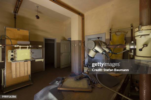 welcome home (sanatarium) - welcome home stock pictures, royalty-free photos & images