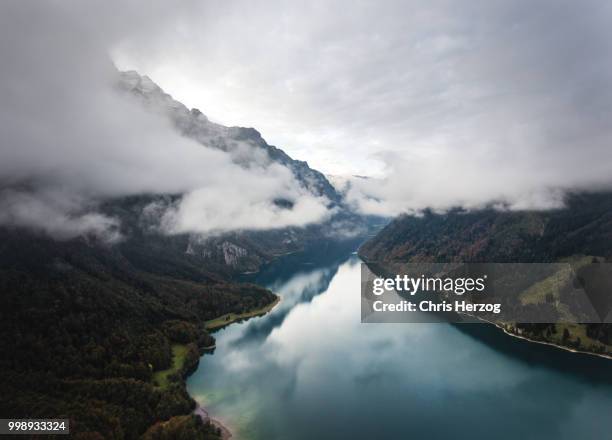 mountain lake - herzog stockfoto's en -beelden