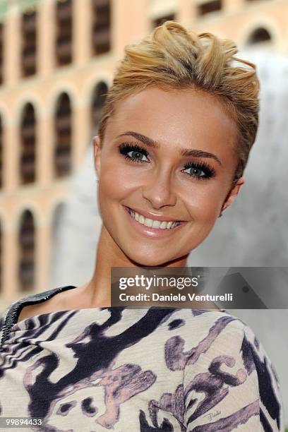 Host Hayden Panettiere attends the World Music Awards 2010 at the Sporting Club on May 18, 2010 in Monte Carlo, Monaco.
