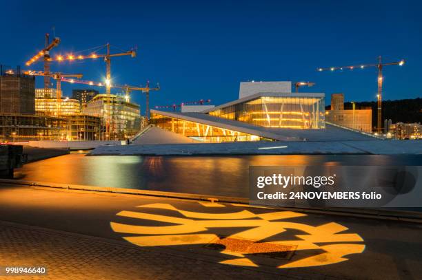 oslo opera house - opera house imagens e fotografias de stock