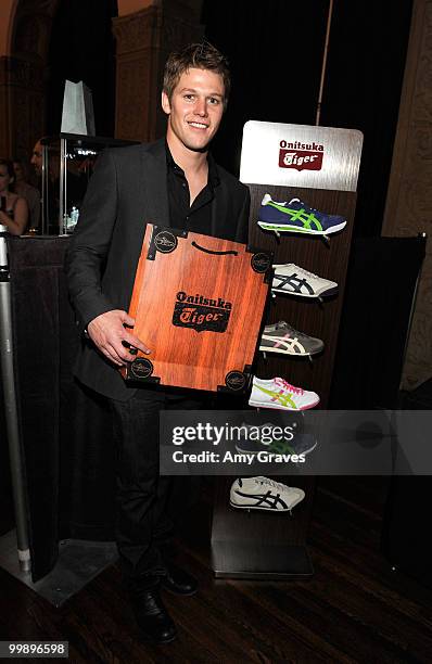 Actor Zac Roerig poses backstage during the 12th annual Young Hollywood Awards sponsored by JC Penney , Mark. & Lipton Sparkling Green Tea held at...
