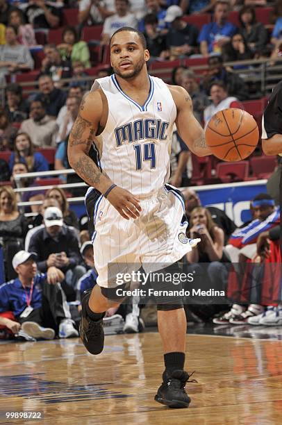 Jameer Nelson of the Orlando Magic drives the ball against the Los Angeles Clippers during the game on March 9, 2010 at Amway Arena in Orlando,...