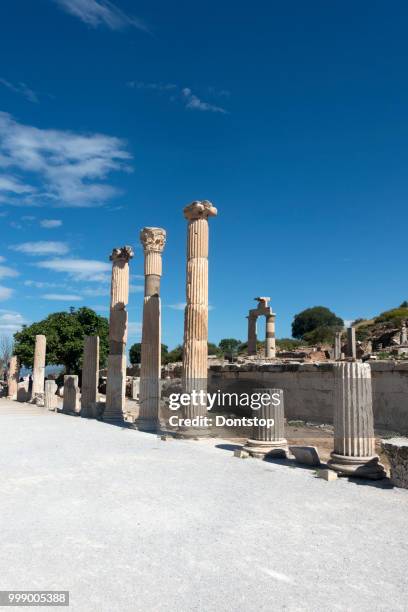 ruinas de éfeso, turquía. - lo celso fotografías e imágenes de stock