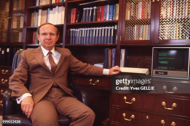 Henry Kaufman 'gourou' de Wall Street à New York le 17 novembre 1986, Etats-Unis.