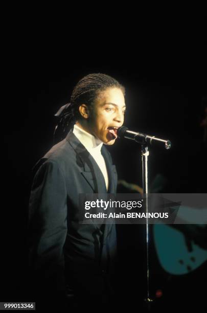 Le chanteur et musicien Terence Trent d'Arby en concert à la Cigale le 1er octobre 1987 à Paris, France.