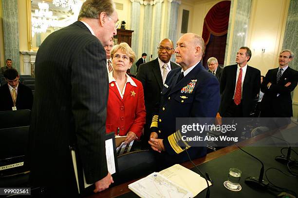 Committee Chairman Sen. Jay Rockefeller talks to Coast Guard Commandant Admiral Thad Allen and National Oceanic and Atmospheric Administration...