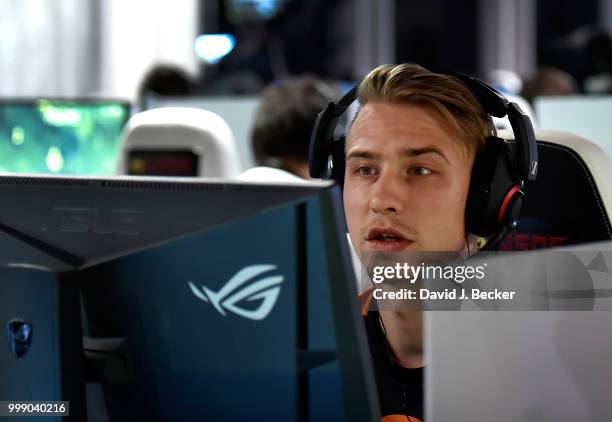 Gamer Anssi "AndyPyro" Huovinen of team Method plays "PlayersUnknown's Battlegrounds" as he competes in the PUBG Pan-Continental tournament during...