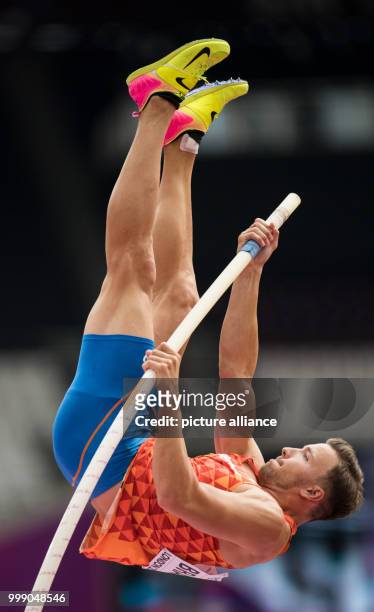Dutch athlete Pieter Braun competes in the men's pole-vaulting decathlon event at the IAAF World Championships in London, UK, 12 August 2017. Photo:...