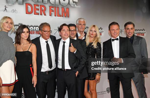 Model Lena Gercke , singer Lena Meyer-Landrut and the actors Christian Tramitz, Michael Bully Herbig, Rick Kavanian, Sky Du Mont, Diana Herold,...