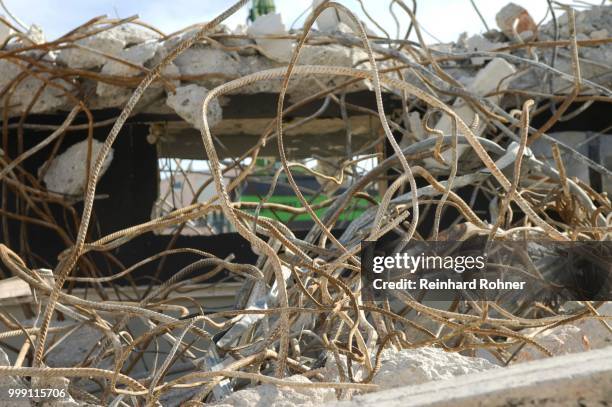 ruins from the demolition of a post office building, angererstrasse 9, economic crisis, munich, bavaria, germany - scheur grond stockfoto's en -beelden