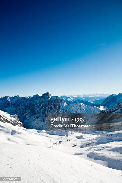 zugspitze ski area in the alps, bavaria, germany - wetterstein mountains stock pictures, royalty-free photos & images