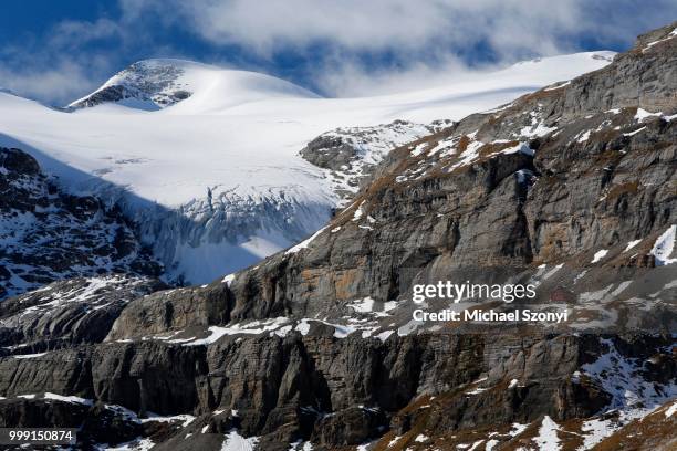 wildstrubel glacier, gemmi, canton of valais, switzerland - wildstrubel stock pictures, royalty-free photos & images