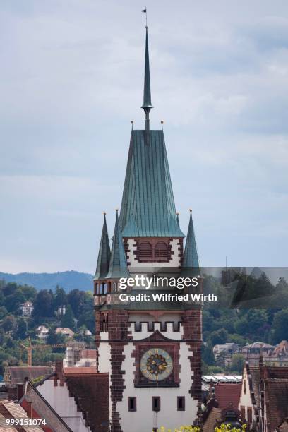 martinstor city tower, freiburg im breisgau, breisgau, baden-wuerttemberg, germany - city gate stock pictures, royalty-free photos & images