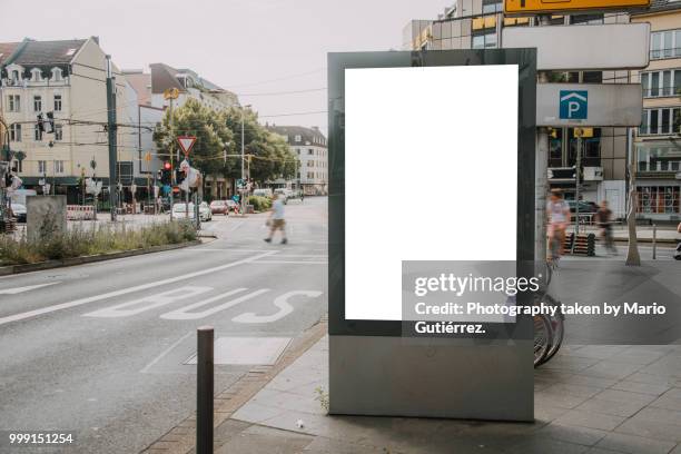 blank billboard outdoors - poster wall stock-fotos und bilder