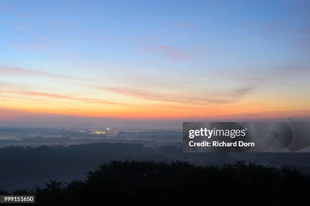 Halde Ras 541 Halde Stock Photos, High-Res Pictures, and Images - Getty Images